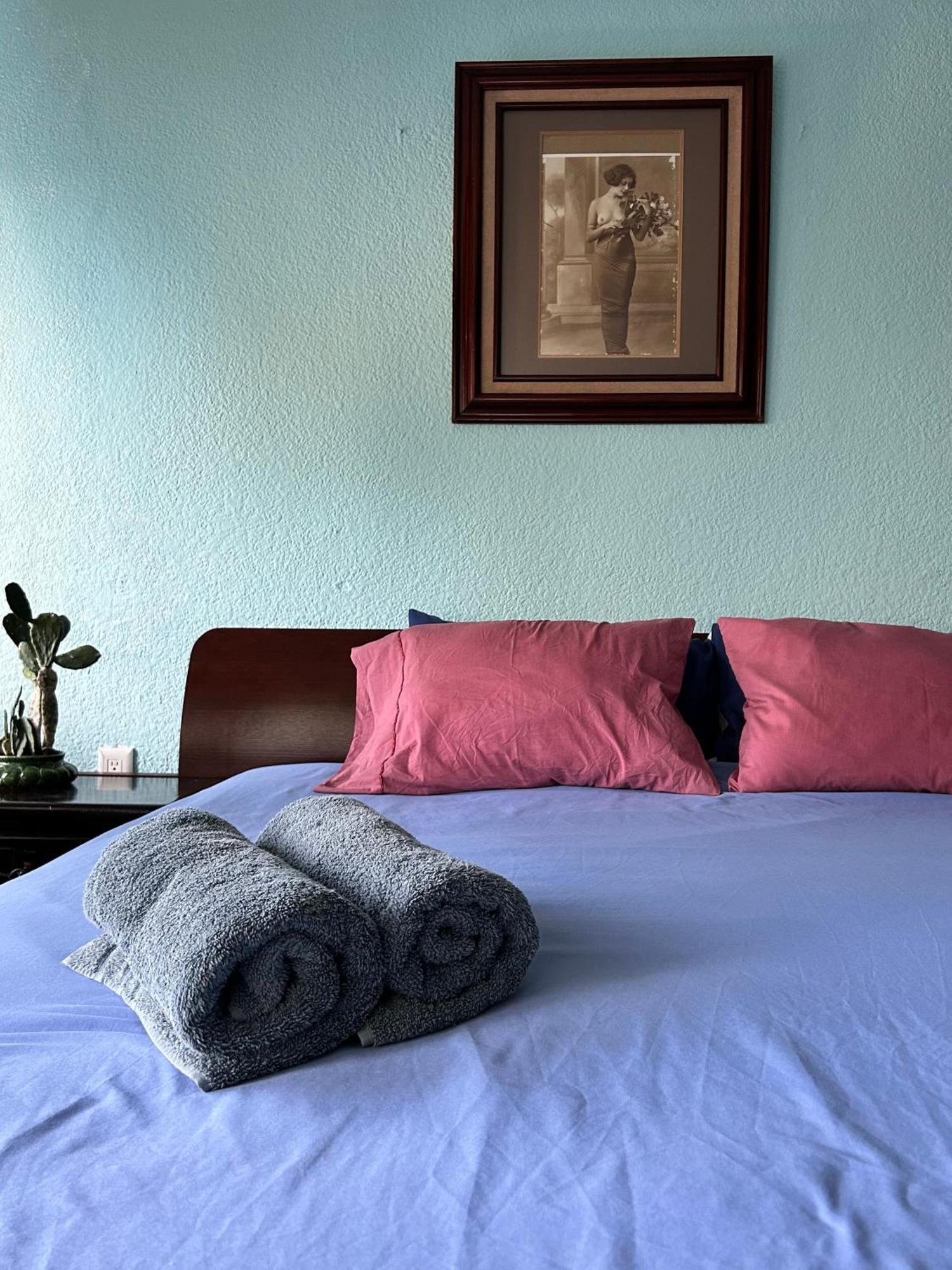 Front Beach Private Room With Shared Bathroom Cancun Ngoại thất bức ảnh